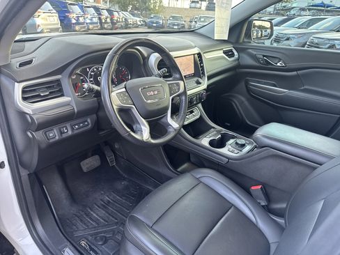 Used 2022 GMC Acadia SLT w/ Elevation Edition image 23