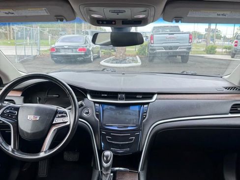 Used 2018 Cadillac XTS Luxury image 12