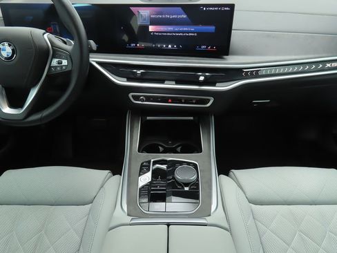 Certified 2024 BMW X5 xDrive40i w/ Premium Package image 13
