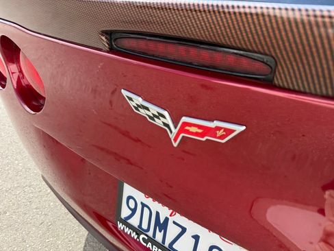 Used 2007 Chevrolet Corvette Coupe w/ Preferred Equipment Group RWD image 10