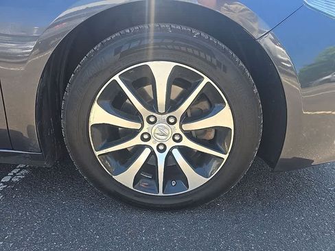 Used 2015 Acura TLX w/ Technology Package FWD image 9