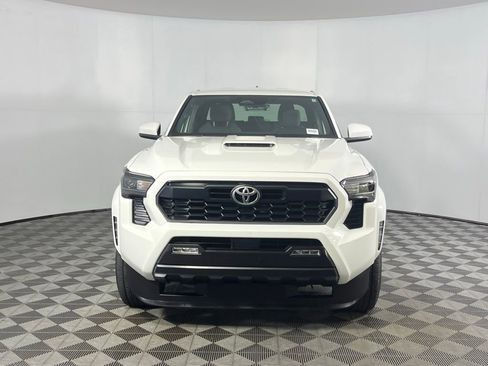 Used 2025 Toyota Tacoma TRD Sport image 5