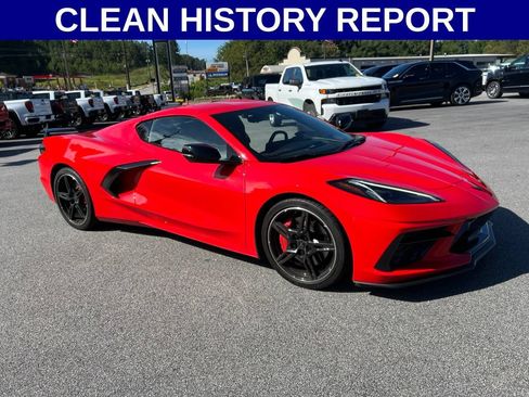 Used 2021 Chevrolet Corvette Stingray Premium Cpe w/ Z51 Performance Package RWD image 2