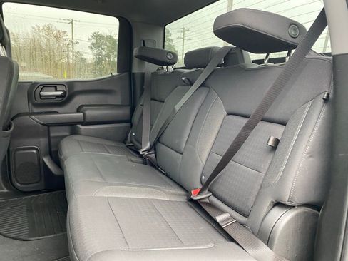 Used 2023 Chevrolet Silverado 1500 Custom image 17