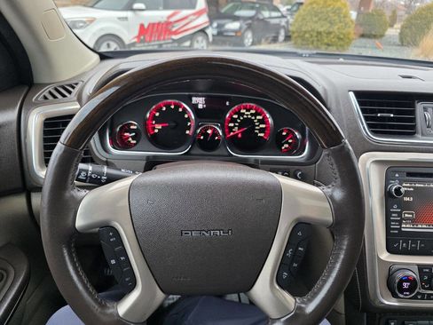 Used 2013 GMC Acadia Denali image 19