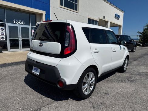 Used 2015 Kia Soul + FWD image 15