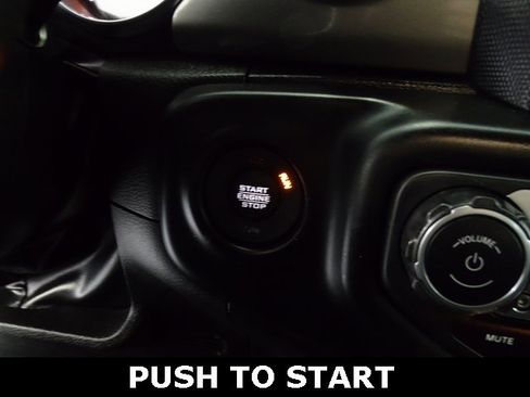 Certified 2022 Jeep Wrangler Unlimited Sahara w/ Cold Weather Group image 9