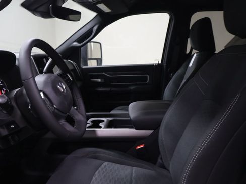 New 2026 RAM 2500 Big Horn AWD/4WD image 8