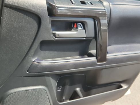 Used 2023 Toyota 4Runner 40th Anniversary SE AWD/4WD image 15