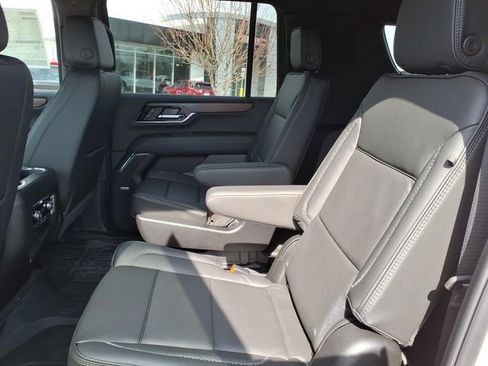 New 2026 GMC Yukon XL Denali w/ LPO, Floor Liner Package AWD/4WD image 12