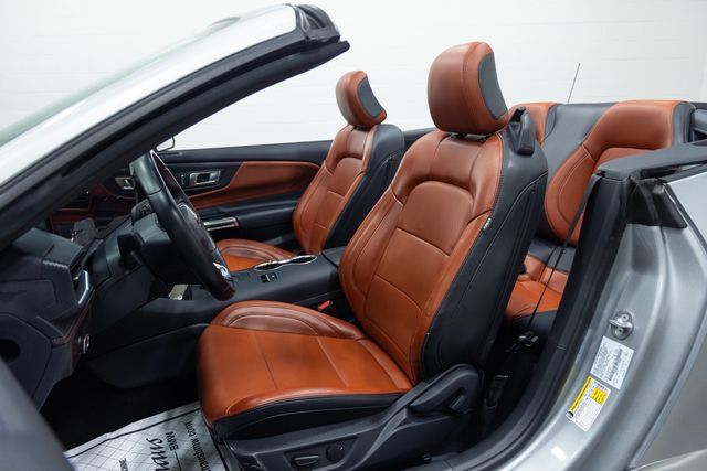 Used 2025 Ford Mustang Premium RWD image 21