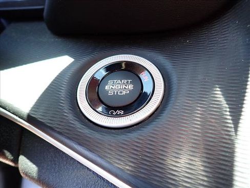 Used 2023 Jeep Grand Cherokee Altitude AWD/4WD image 16