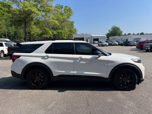 Used 2023 Ford Explorer ST w/ Equipment Group 401A AWD/4WD image 11