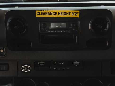 Used 2019 Mercedes-Benz Sprinter 170 image 18