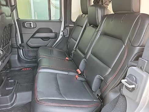 Used 2020 Jeep Wrangler Unlimited Rubicon AWD/4WD image 13