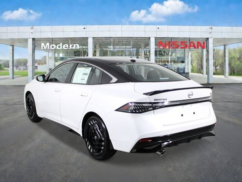 New 2026 Nissan Sentra SR w/ Floor Mat Package FWD image 3