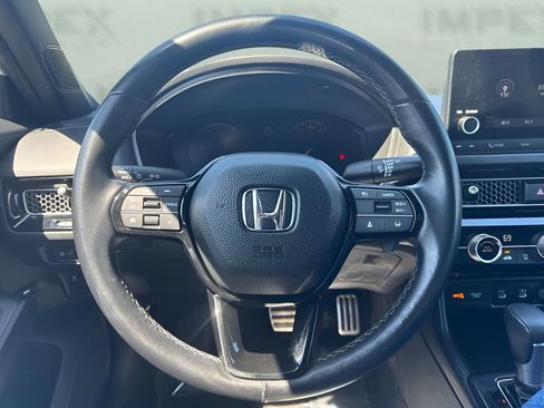 Used 2025 Honda Civic Sport image 12