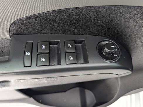 Used 2016 Chevrolet Sonic LT image 20