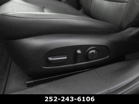 Used 2018 Chevrolet Malibu LT w/ Leather Package image 11