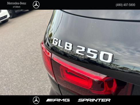 Certified 2023 Mercedes-Benz GLB 250 image 6