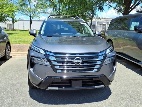 Used 2026 Nissan Rogue Platinum w/ Platinum Premium Package AWD/4WD image 3