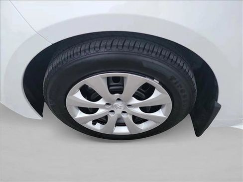 Used 2025 Toyota Corolla LE FWD image 9