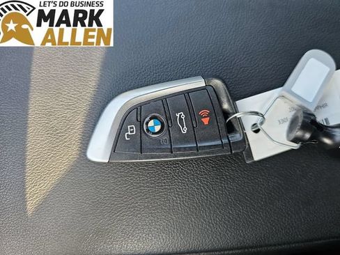 Used 2025 BMW 330i Sedan w/ Convenience Package RWD image 35