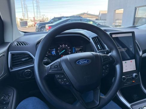 Used 2023 Ford Edge SE image 21