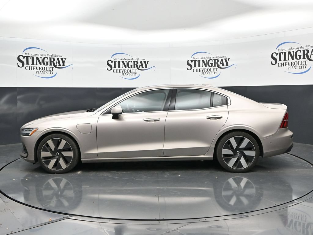Used 2023 Volvo S60 T8 Ultimate AWD/4WD image 4