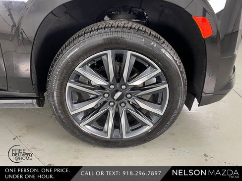 Used 2022 Cadillac Escalade Sport Platinum w/ Heavy-Duty Trailer Package image 14