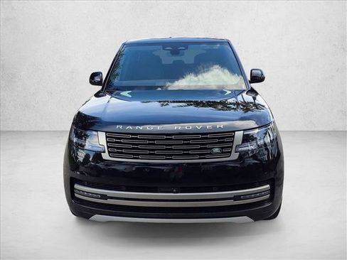 Used 2024 Land Rover Range Rover SE AWD/4WD image 2