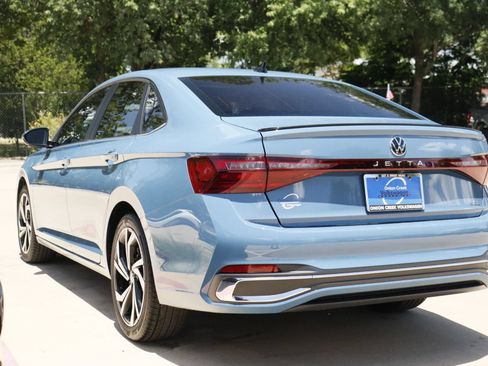 Certified 2026 Volkswagen Jetta SEL FWD image 6