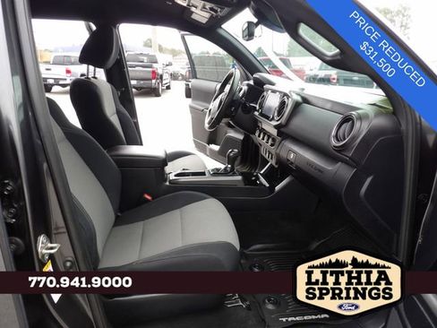 Used 2020 Toyota Tacoma TRD Off-Road image 35