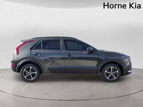 New 2026 Kia Niro LX FWD image 3