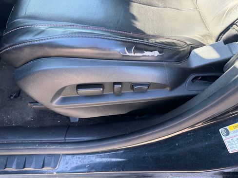 Used 2010 Chevrolet Equinox LT w/ Chrome Appearance Package image 13