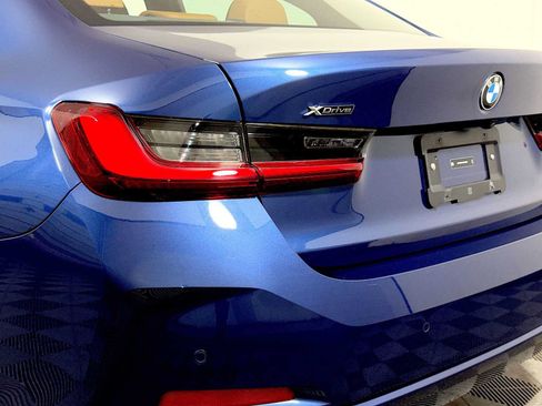 Used 2024 BMW 330i xDrive Sedan w/ Premium Package AWD/4WD image 27