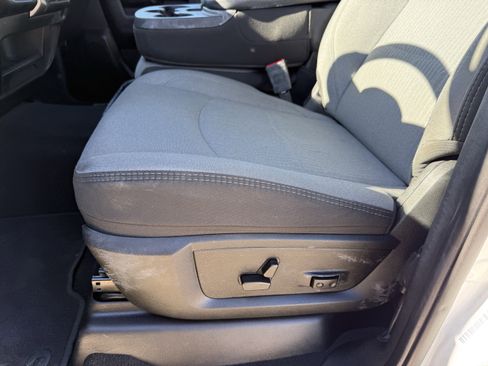 Used 2024 RAM 2500 Big Horn w/ Bed Utility Group image 29