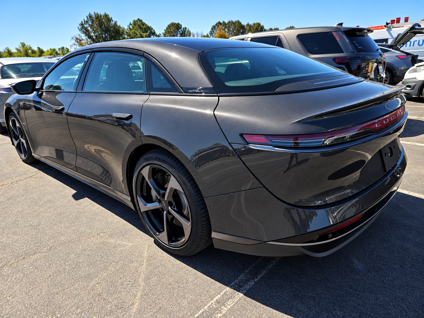 Used 2025 Lucid Air Touring AWD/4WD image 3