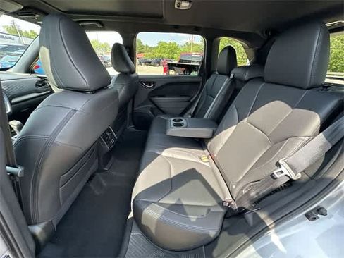 Used 2025 Subaru Forester Limited image 20