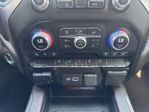 Certified 2021 GMC Sierra 1500 SLT image 18