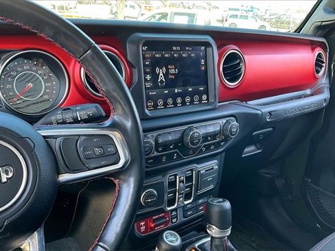 Used 2021 Jeep Wrangler Unlimited Rubicon image 9