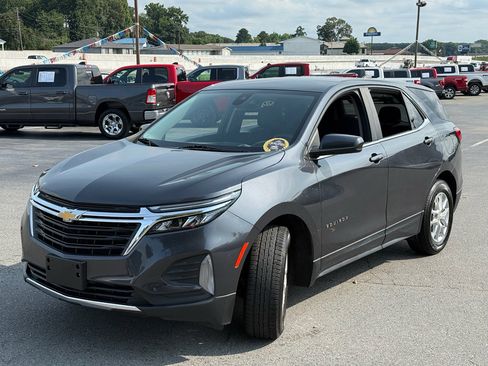 Used 2022 Chevrolet Equinox LT FWD image 3