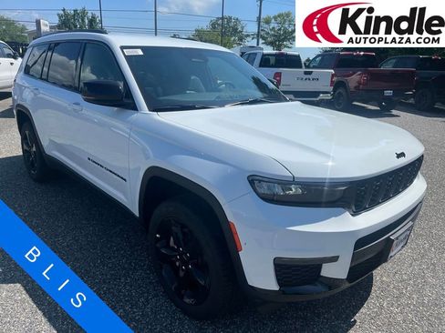 New 2025 Jeep Grand Cherokee L Limited w/ Black Appearance Package image 1