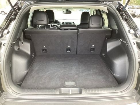 Used 2021 Jeep Cherokee Latitude Lux w/ Trailer Tow Group image 16