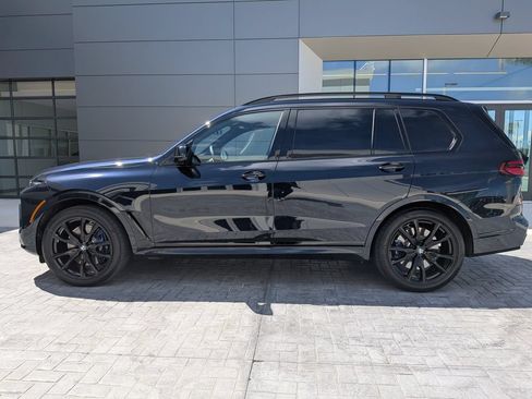 Used 2025 BMW X7 M60i AWD/4WD image 7