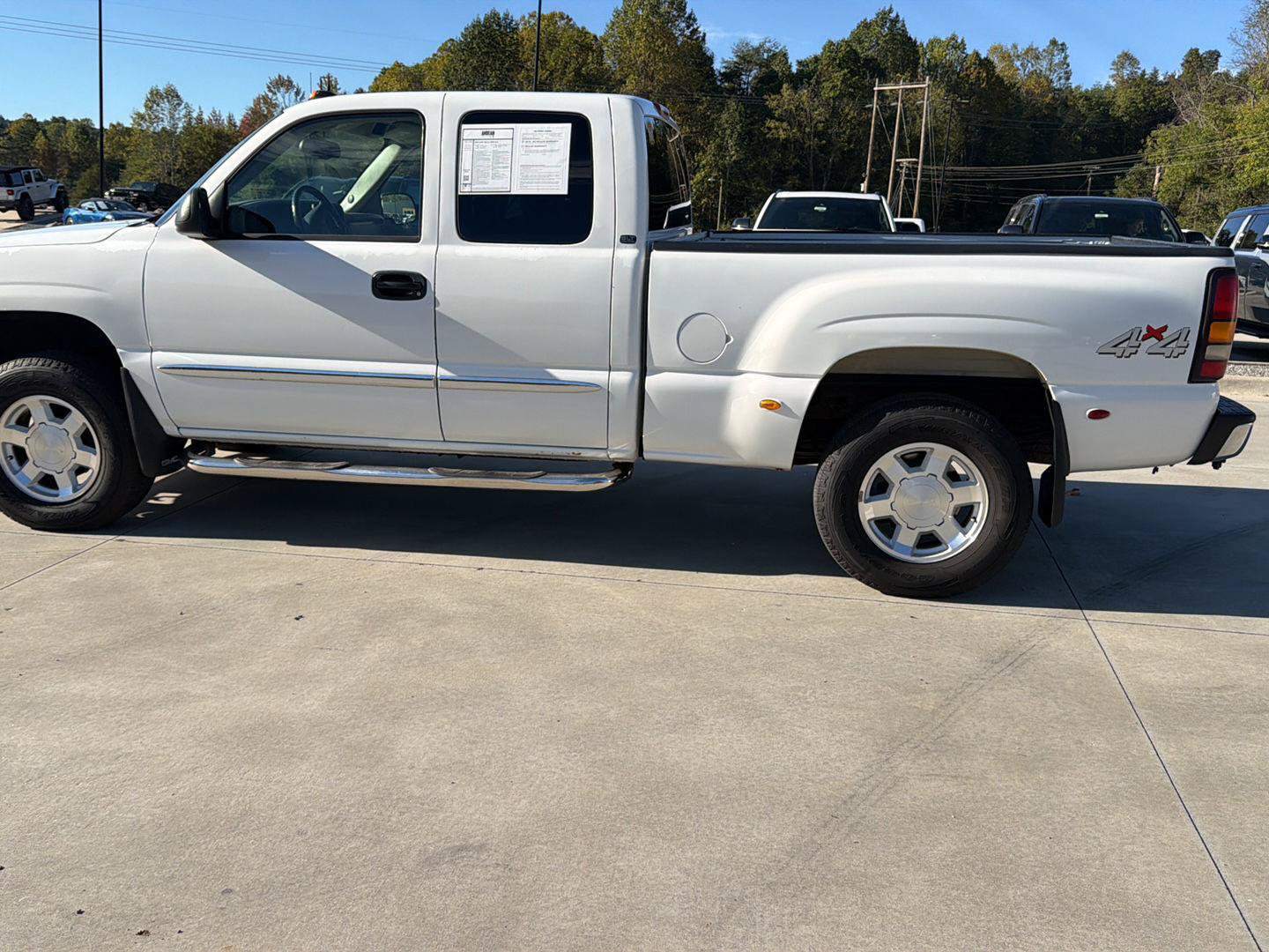 Used 2004 GMC Sierra 1500 SLT w/ Safe And Sound Package AWD/4WD image 6