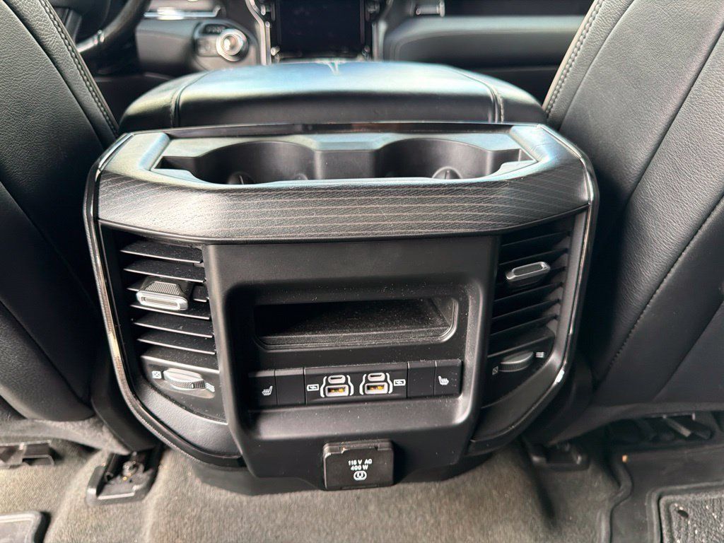 Used 2022 RAM 1500 Limited AWD/4WD image 9