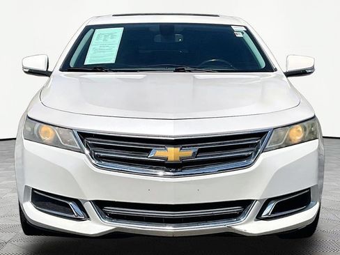 Used 2014 Chevrolet Impala LT w/ Convenience Package FWD image 2
