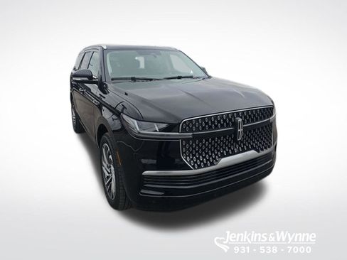 New 2026 Lincoln Navigator Reserve AWD/4WD image 4