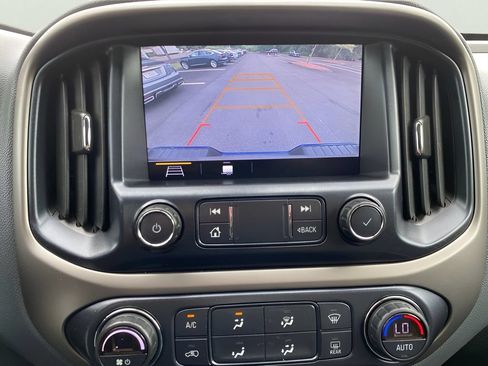 Used 2019 Chevrolet Colorado Z71 AWD/4WD image 21
